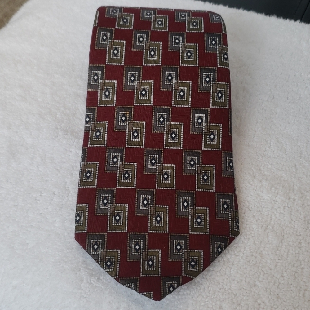 Andhurst tie